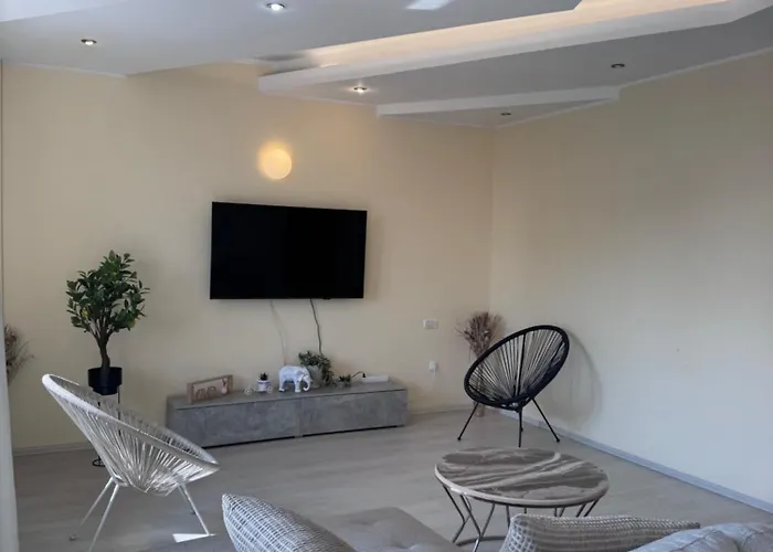 アパート Apartament City Central コンスタンツァ